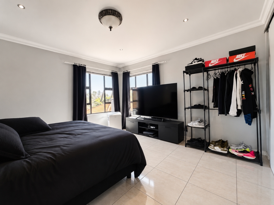 4 Bedroom Property for Sale in Wilkoppies North West